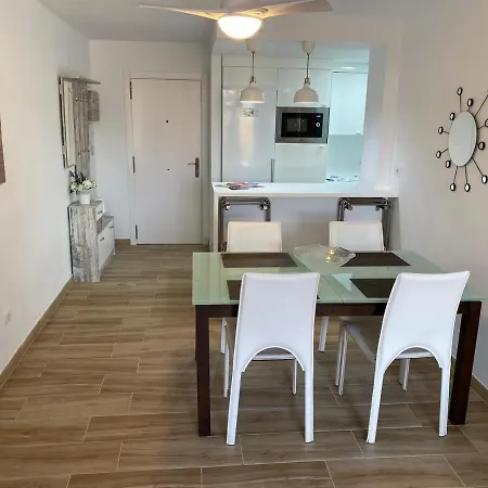 Trendy 3 Bedrooms *